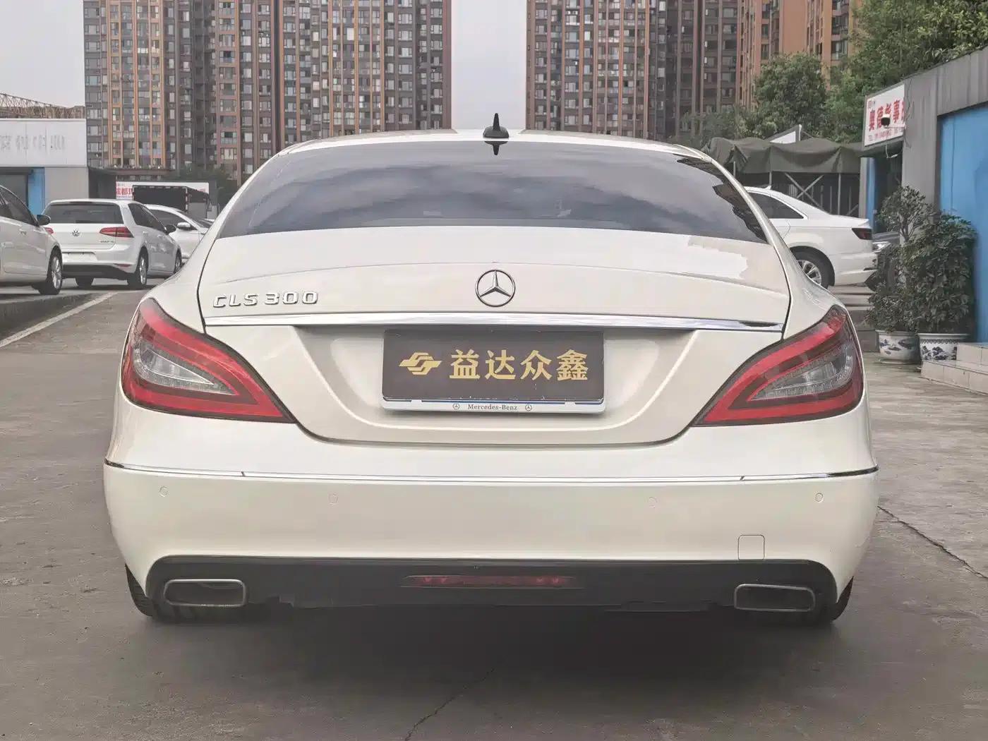 2012 Mercedes-Benz CLS 300 CGI — миниатюра 6