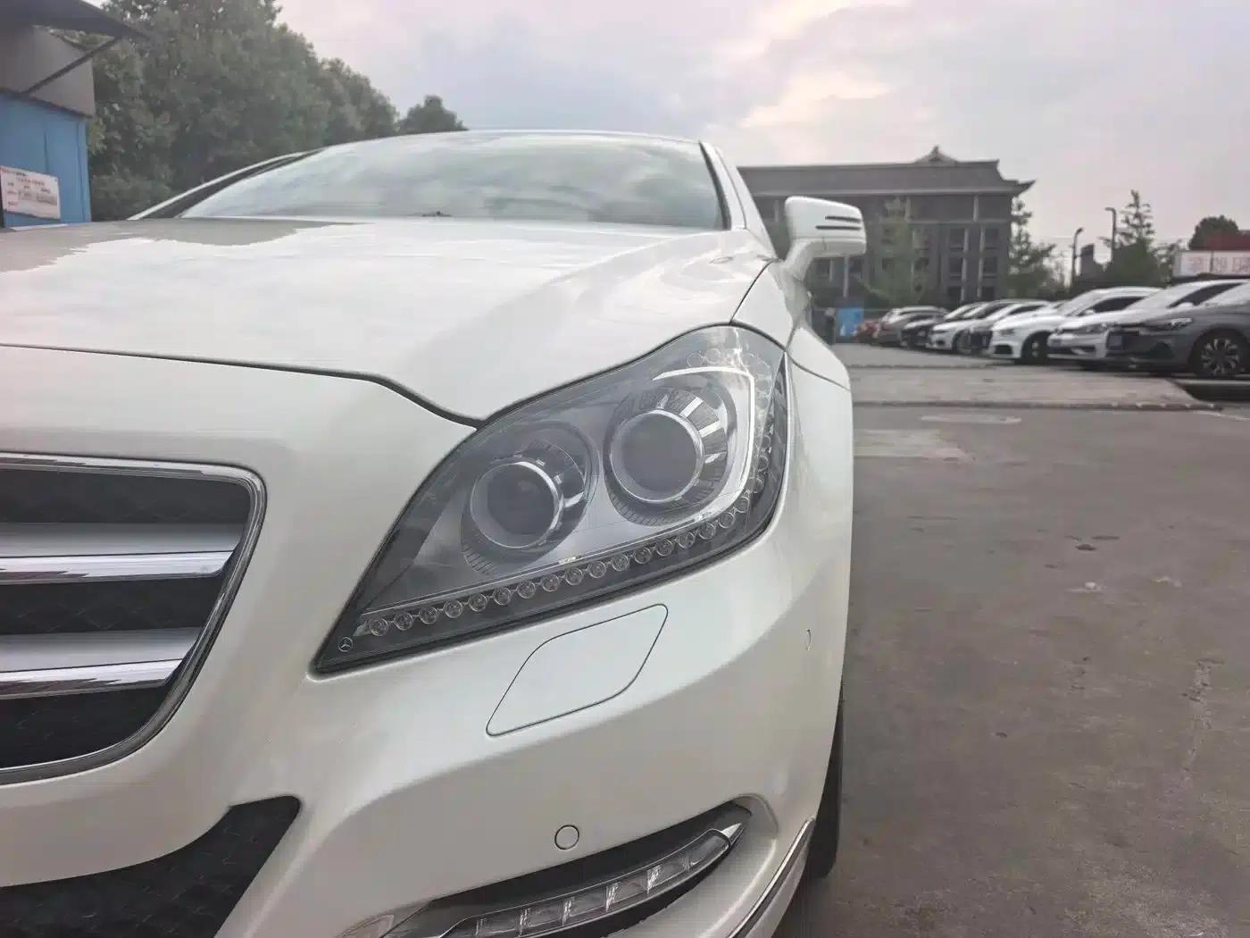 2012 Mercedes-Benz CLS 300 CGI — миниатюра 9