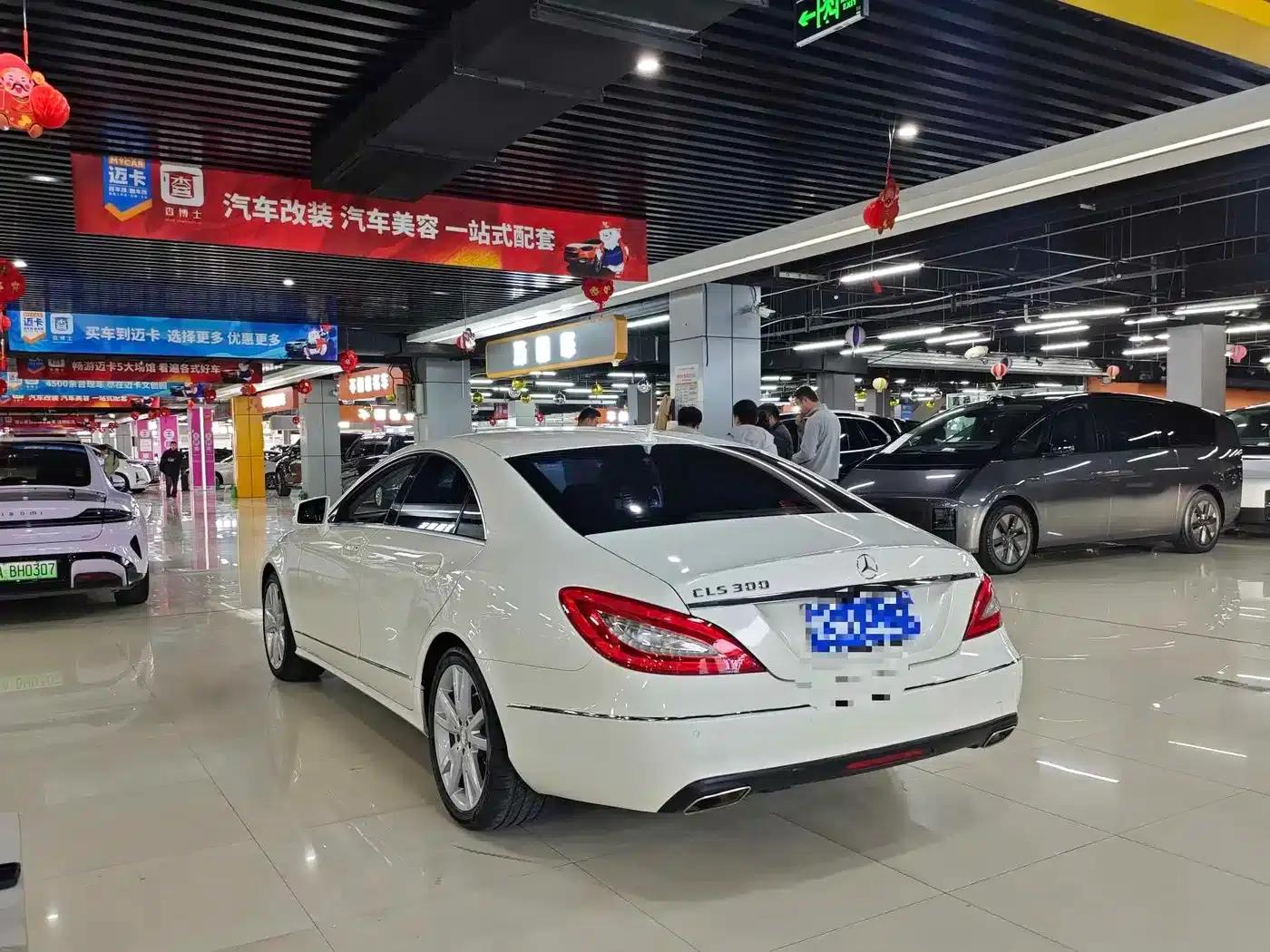 2012 Mercedes-Benz CLS 300 CGI — миниатюра 4