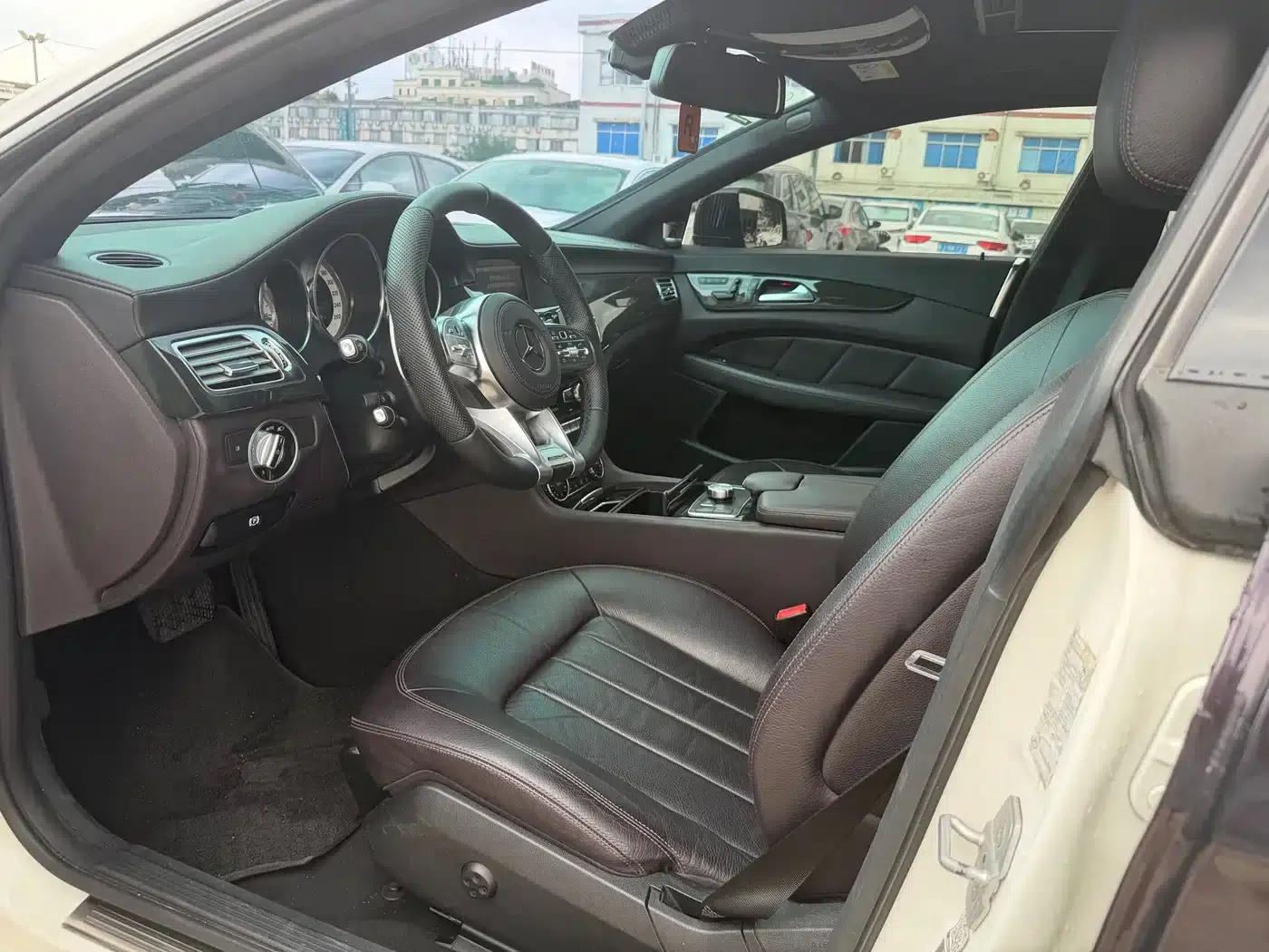 2012 Mercedes-Benz CLS 300 CGI — миниатюра 7