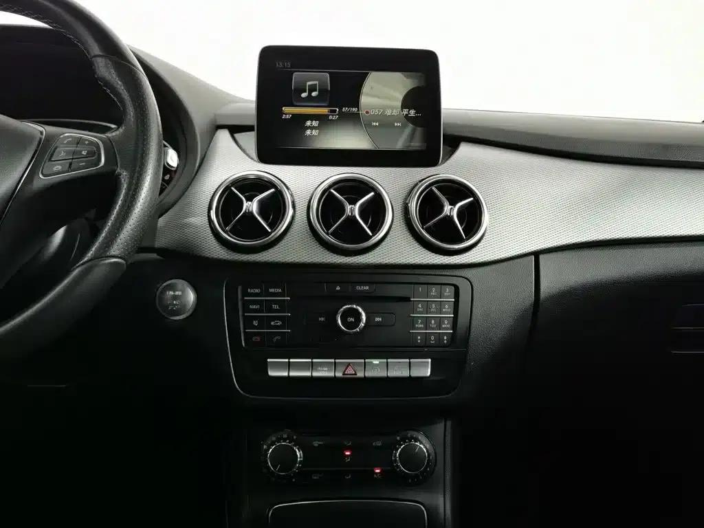 2017 Mercedes-Benz B-Class B 200 Dynamic — миниатюра 12