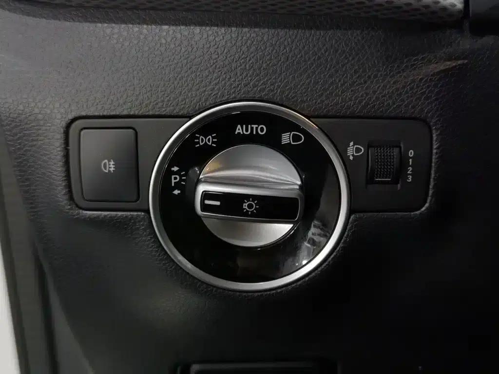 2017 Mercedes-Benz B-Class B 200 Dynamic — миниатюра 21
