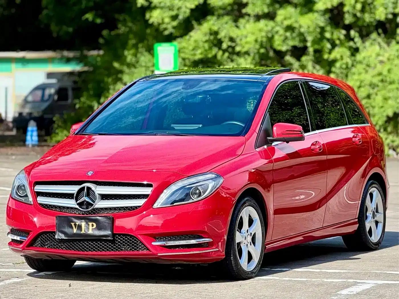 Mercedes-Benz B-Class 2015 B 200 Fashion Edition — миниатюра 1