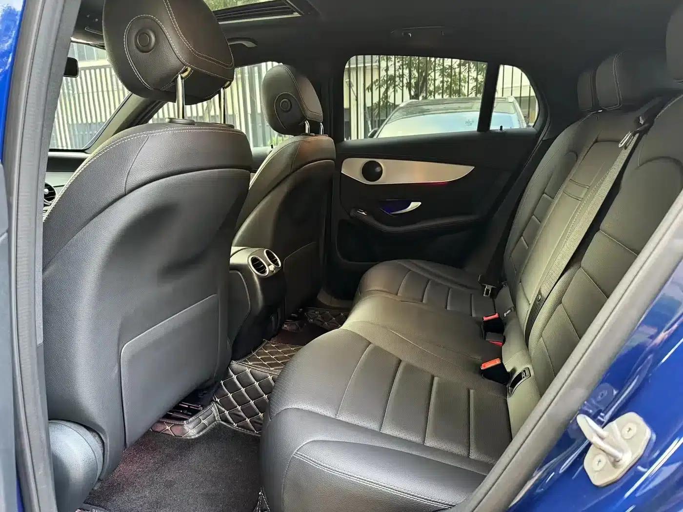 Mercedes-Benz GLC Coupe 2020 GLC 260 4MATIC Coupe SUV — миниатюра 9