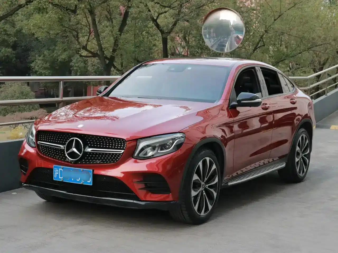 2017 Mercedes-Benz GLC Coupe, GLC 260 4MATIC Coupe SUV — миниатюра 1