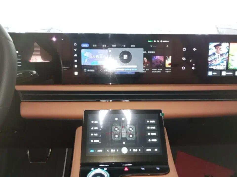 VOYAH PASSION 2024 PHEV Four-Wheel Drive Ultra-Long Range Flagship Model — миниатюра 15