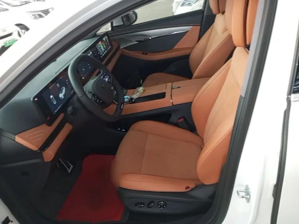 VOYAH PASSION 2024 PHEV Four-Wheel Drive Ultra-Long Range Flagship Model — миниатюра 17