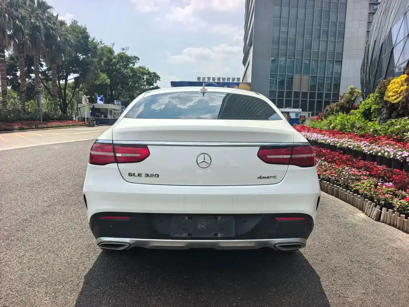 2017 Mercedes-Benz GLE Coupe, GLE 320 4MATIC Coupe SUV — миниатюра 15