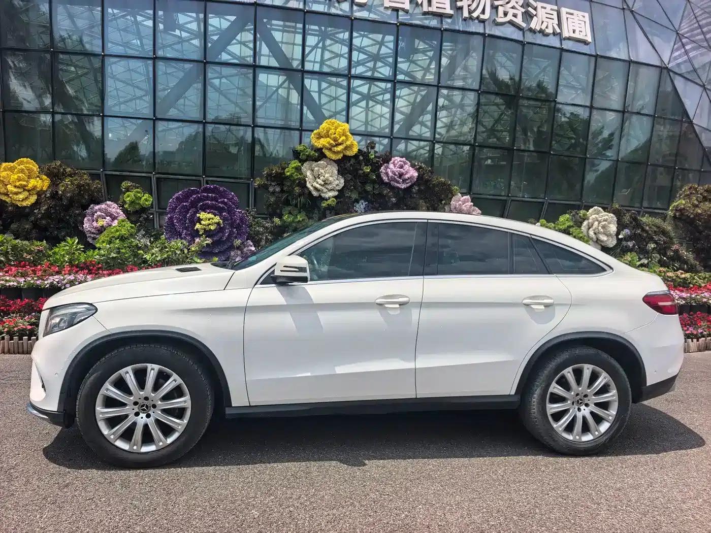 2017 Mercedes-Benz GLE Coupe, GLE 320 4MATIC Coupe SUV — миниатюра 3