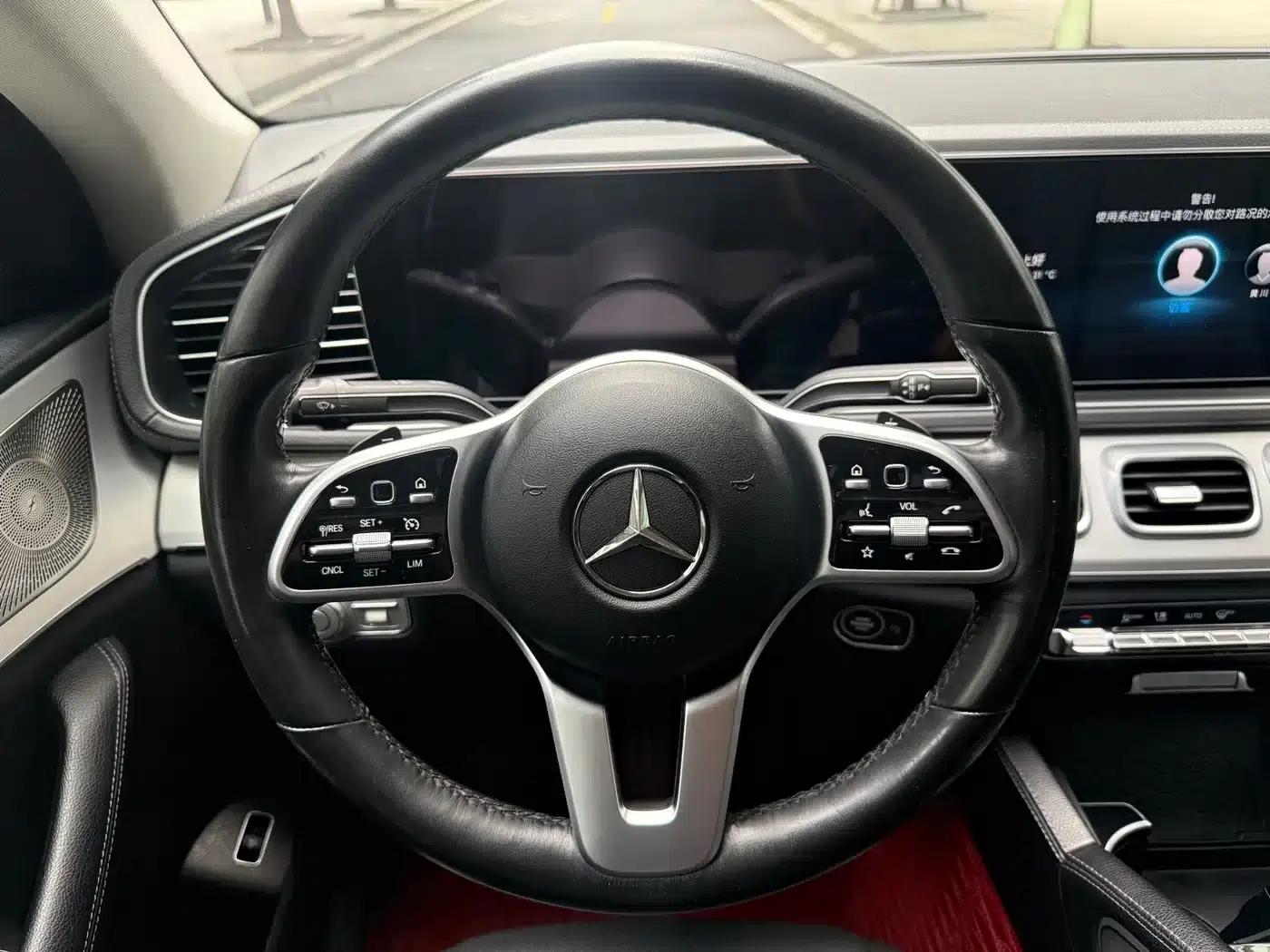 2020 Mercedes-Benz GLE Coupe, GLE 350 4MATIC Coupe SUV Luxury Model — миниатюра 17