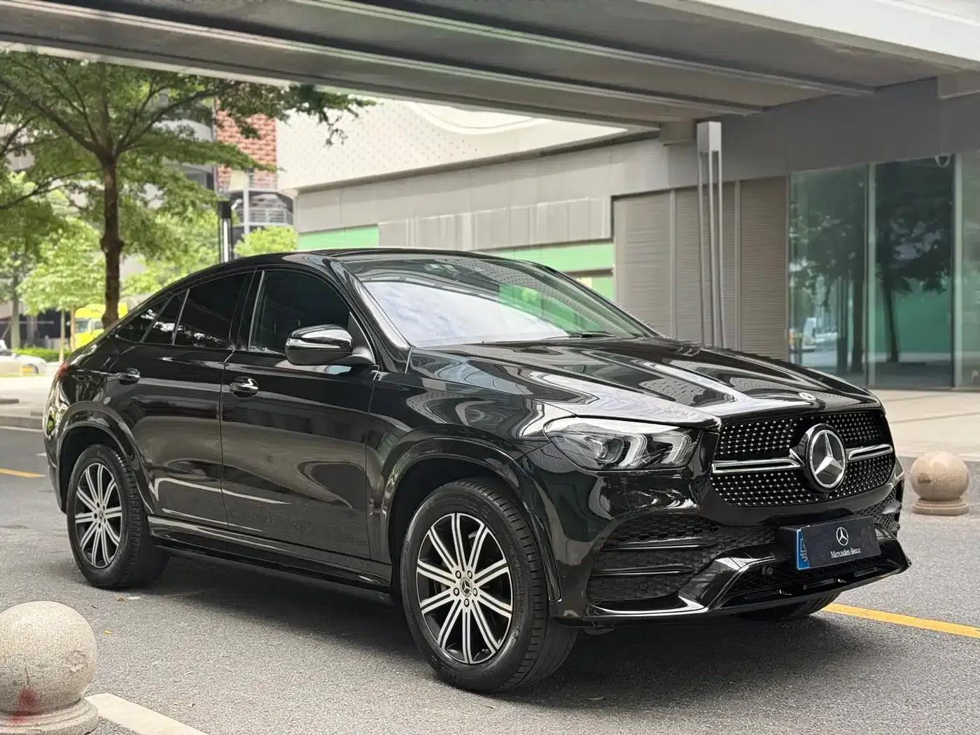 2020 Mercedes-Benz GLE Coupe, GLE 350 4MATIC Coupe SUV Luxury Model — миниатюра 3