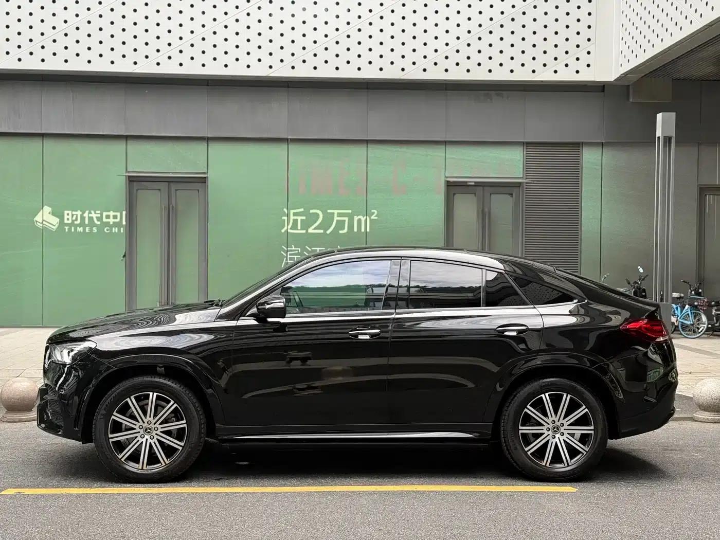 2020 Mercedes-Benz GLE Coupe, GLE 350 4MATIC Coupe SUV Luxury Model — миниатюра 4