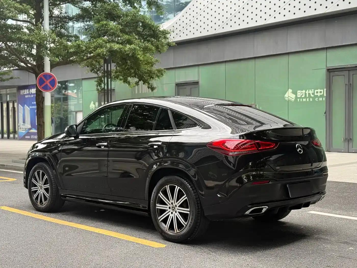 2020 Mercedes-Benz GLE Coupe, GLE 350 4MATIC Coupe SUV Luxury Model — миниатюра 5