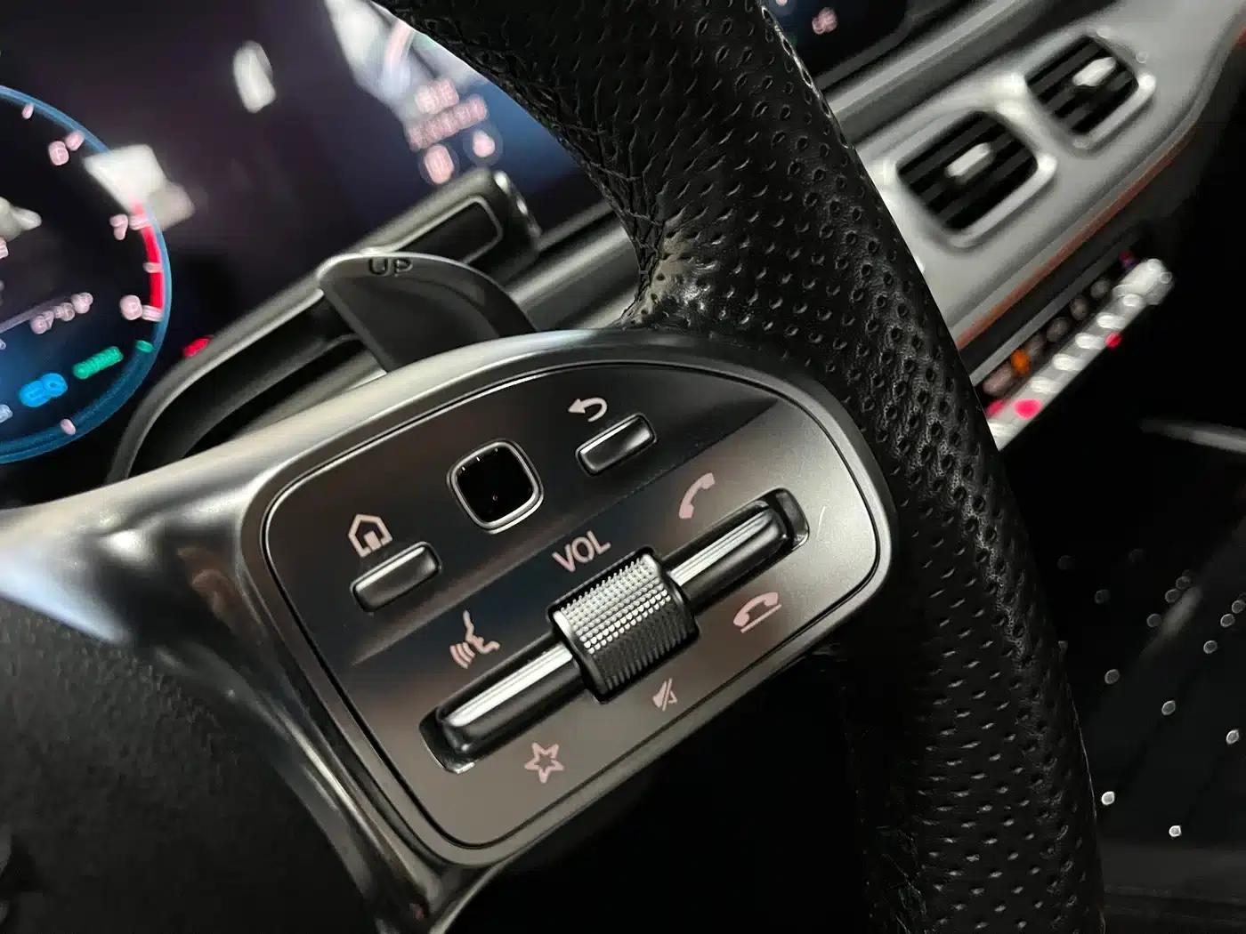 2020 Mercedes-Benz GLE AMG 53 4MATIC+ — миниатюра 21