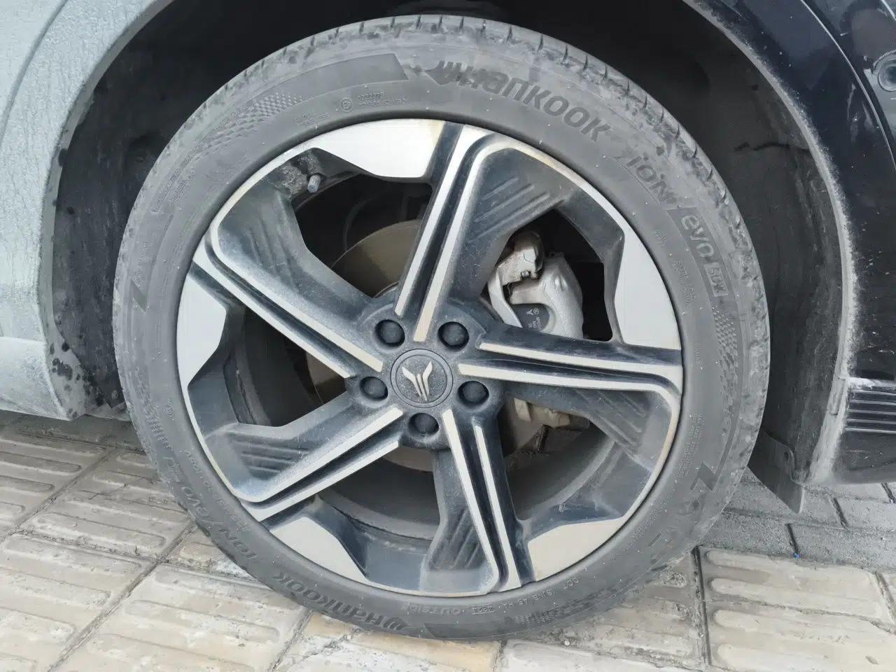 VOYAH COURAGE 2024 Long-Range Supercharge Edition — миниатюра 8