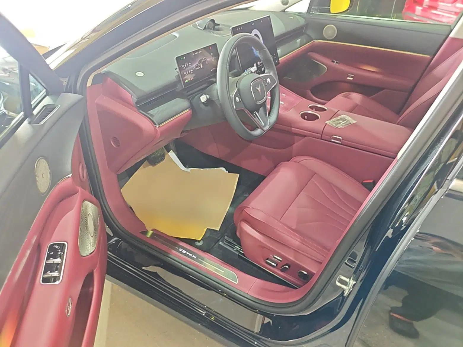 VOYAH Lantu Chiguang L 2026 Four-Wheel-Drive Ultra — миниатюра 18