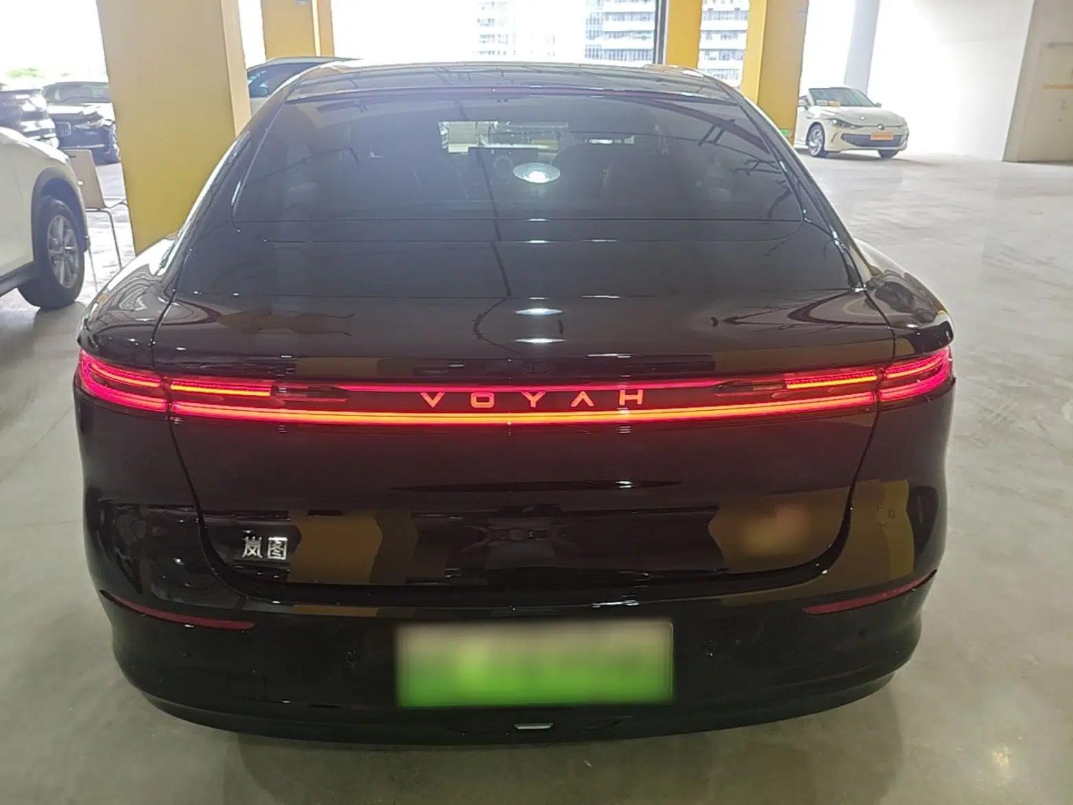 VOYAH Lantu Chiguang L 2026 Four-Wheel-Drive Ultra — миниатюра 5