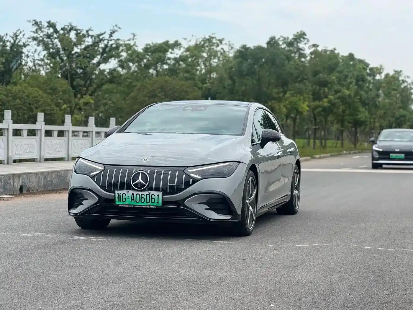 Mercedes-Benz EQE 2022 350 First Edition — миниатюра 1
