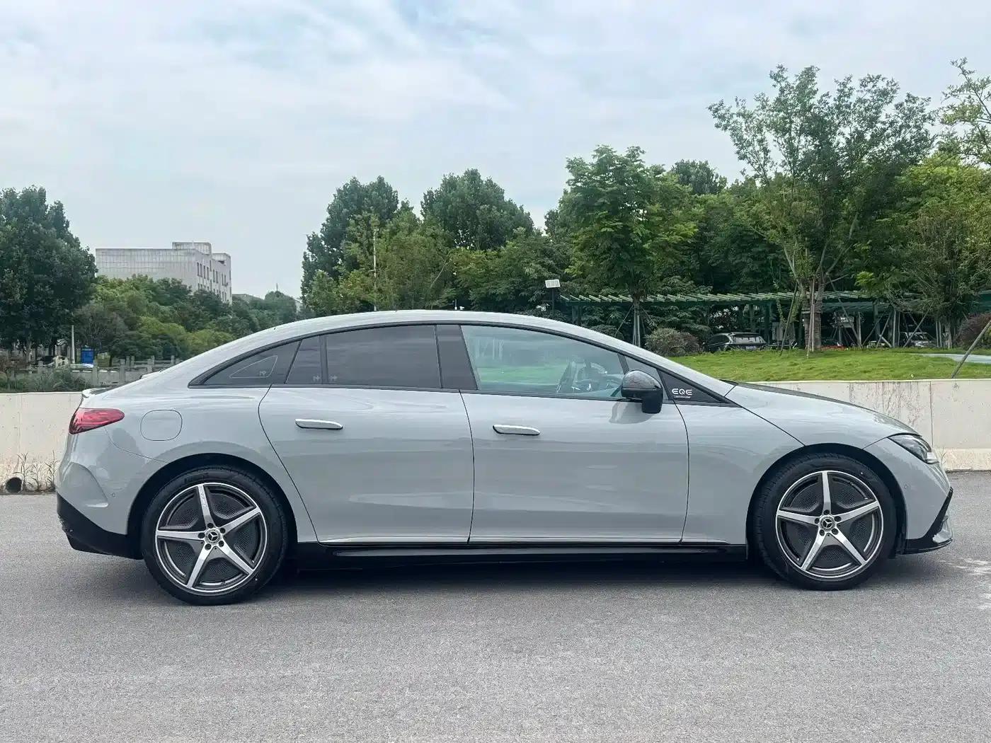 Mercedes-Benz EQE 2022 350 First Edition — миниатюра 6