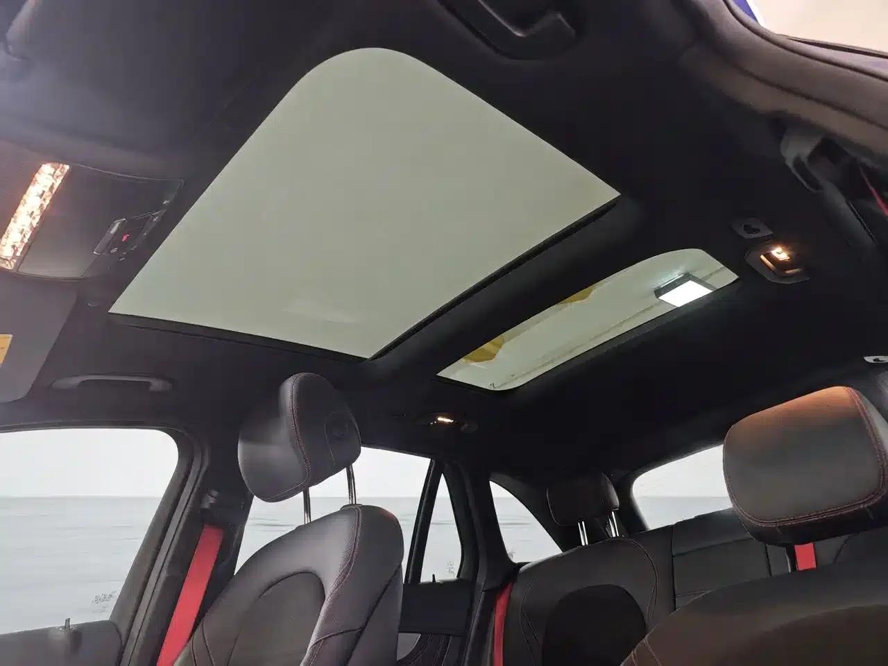 2020 Mercedes-Benz GLC AMG 43 4MATIC — миниатюра 16