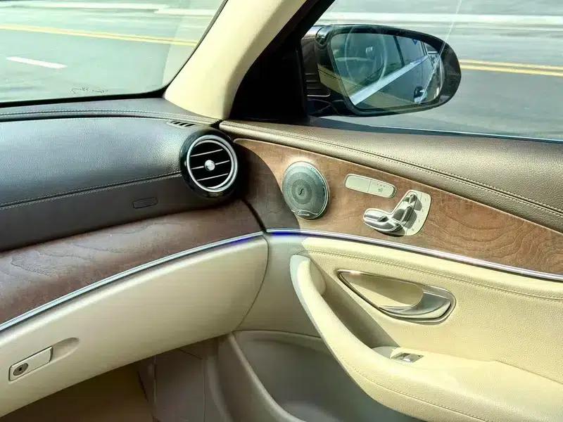 2016 Mercedes-Benz E-Class E 300 L Fashion Edition — миниатюра 12