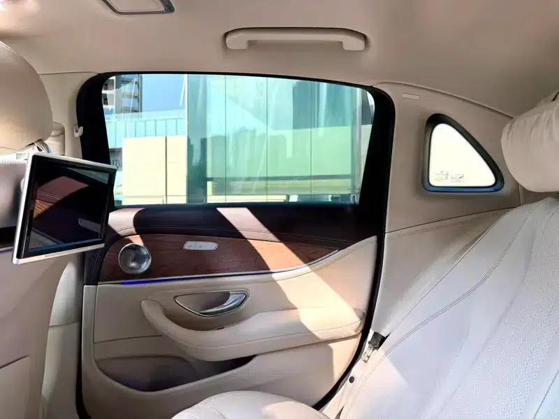 2016 Mercedes-Benz E-Class E 300 L Fashion Edition — миниатюра 13