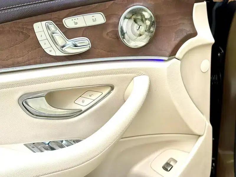 2016 Mercedes-Benz E-Class E 300 L Fashion Edition — миниатюра 14