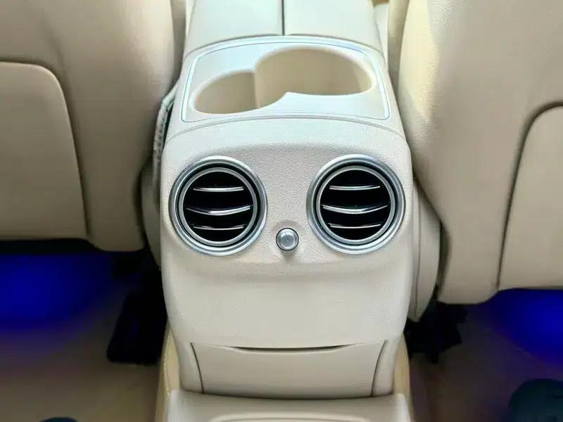 2016 Mercedes-Benz E-Class E 300 L Fashion Edition — миниатюра 9