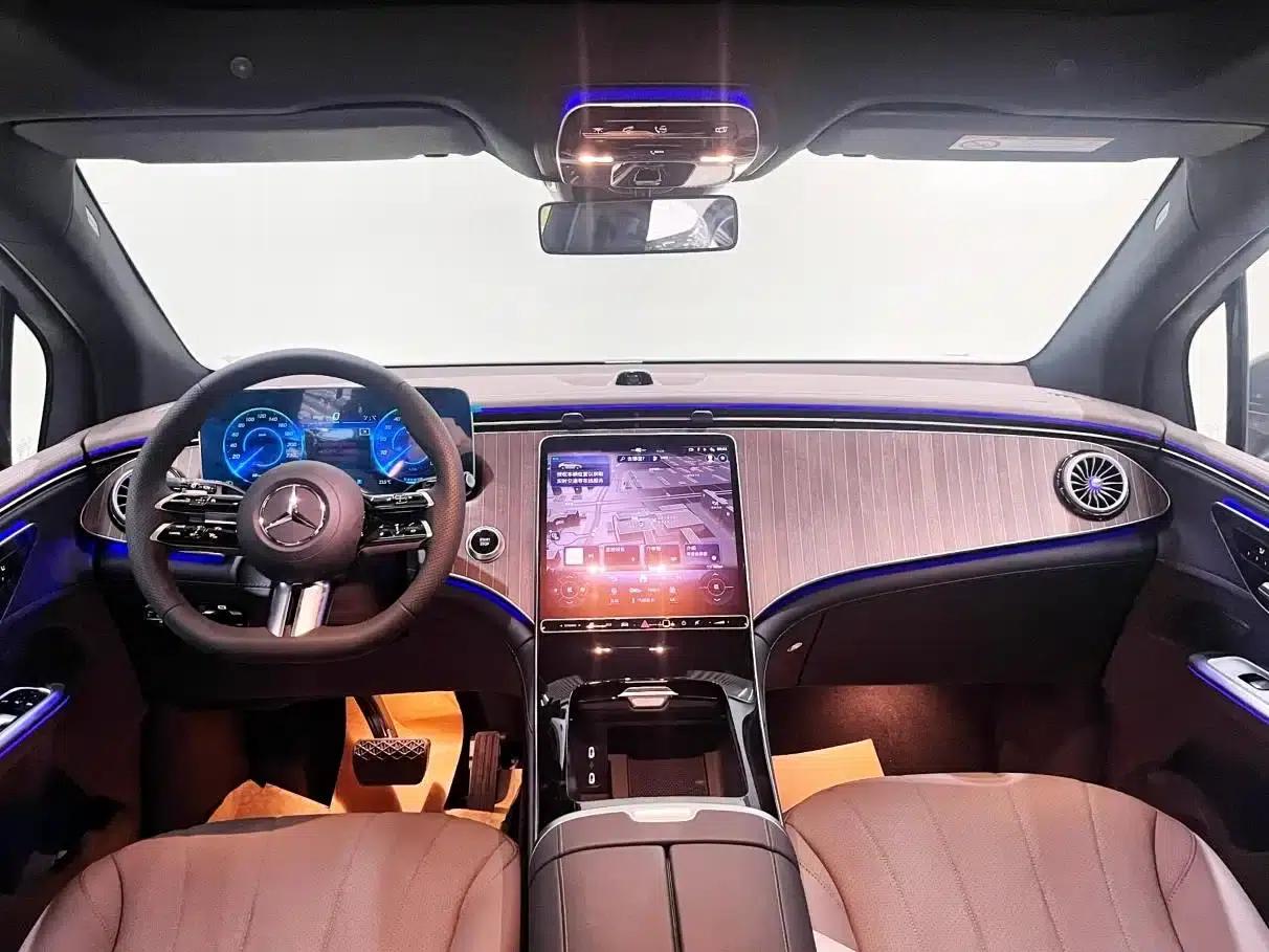 Mercedes-Benz EQE SUV 2024 500 4MATIC Pioneer Edition — миниатюра 4