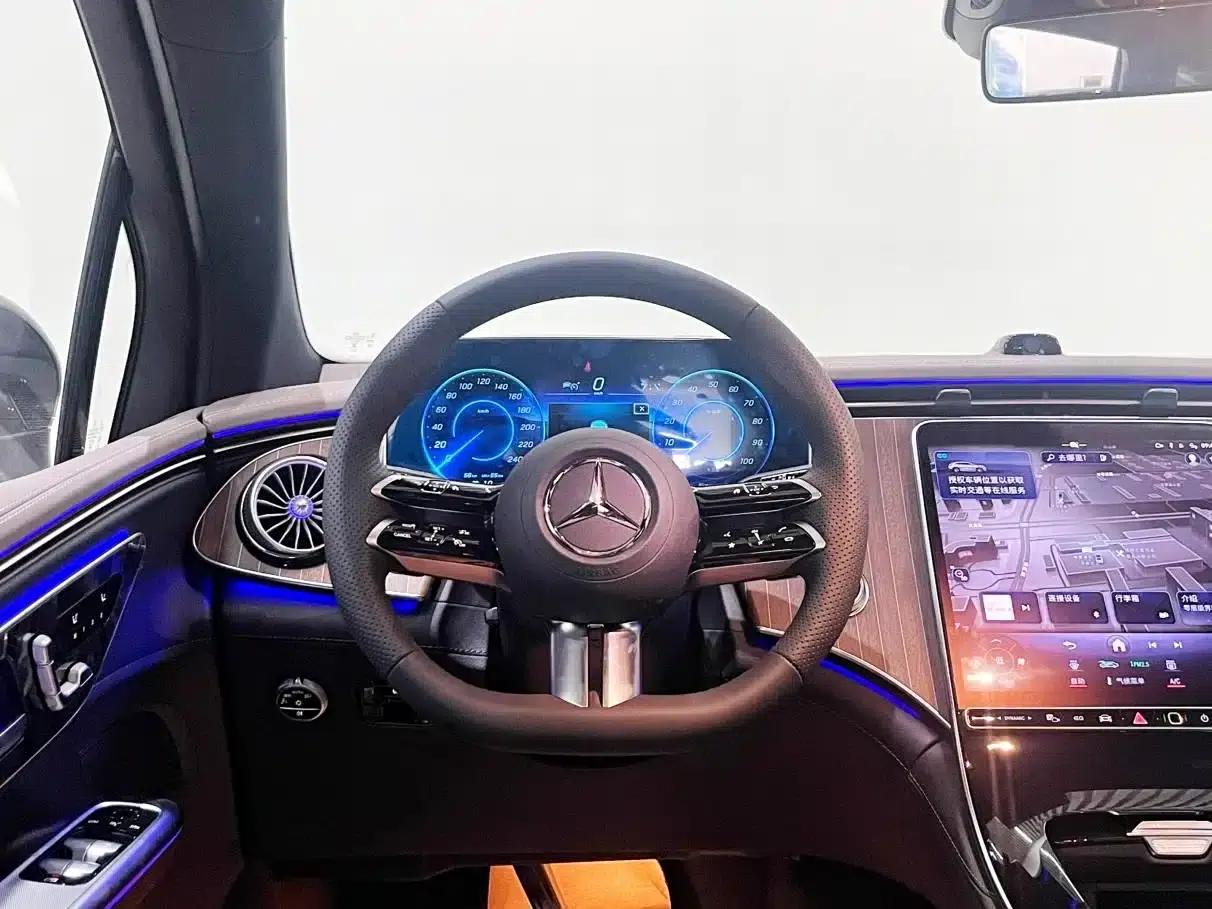 Mercedes-Benz EQE SUV 2024 500 4MATIC Pioneer Edition — миниатюра 5