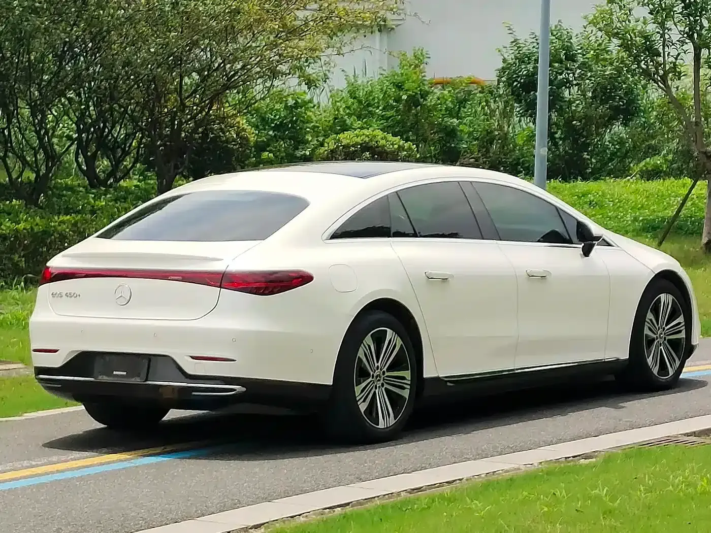 Mercedes-Benz EQS 2022 Facelift 450+ Pioneer Edition — миниатюра 4