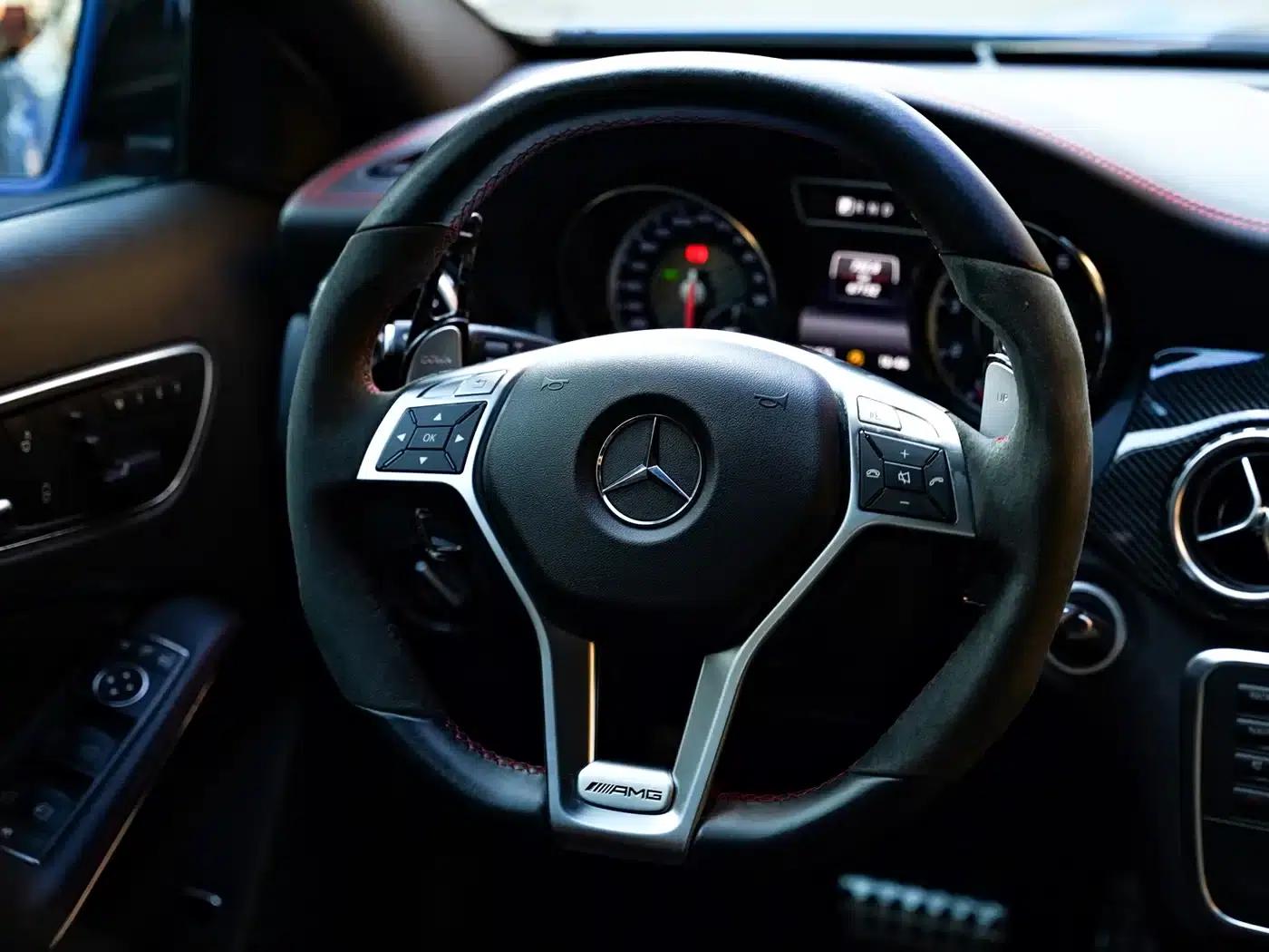 2015 Mercedes-Benz GLA AMG 45 4MATIC — миниатюра 11