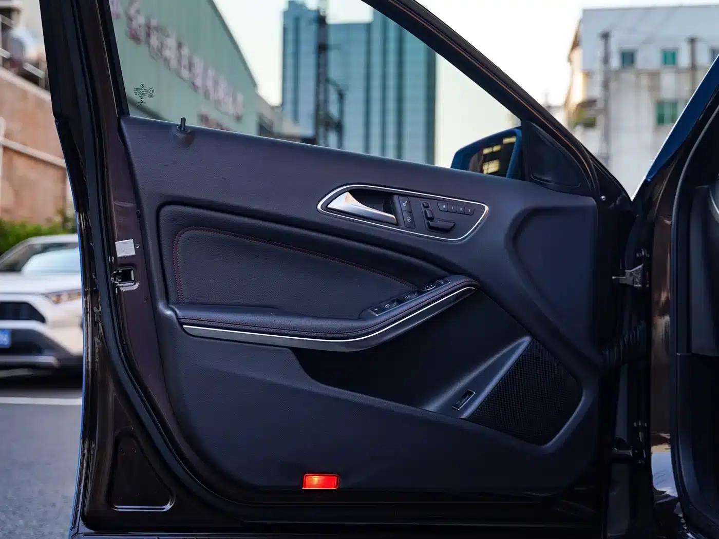 2015 Mercedes-Benz GLA AMG 45 4MATIC — миниатюра 8
