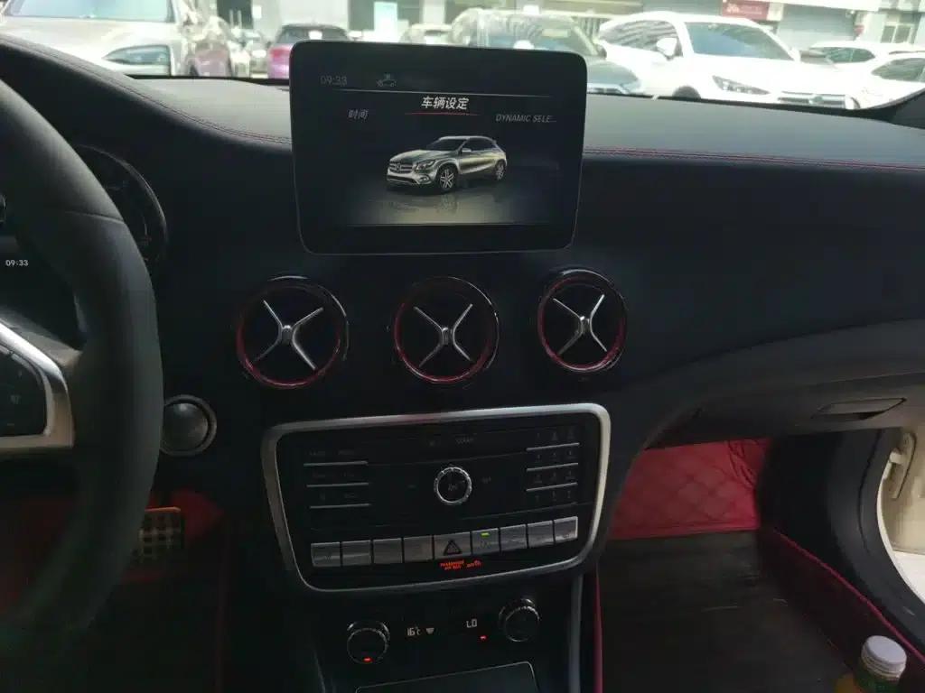 2017 Mercedes-Benz GLA AMG Facelift AMG GLA 45 4MATIC — миниатюра 10