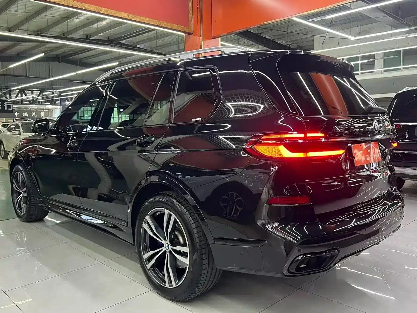 BMW X7 2023 xDrive40i M Sport Package — миниатюра 9