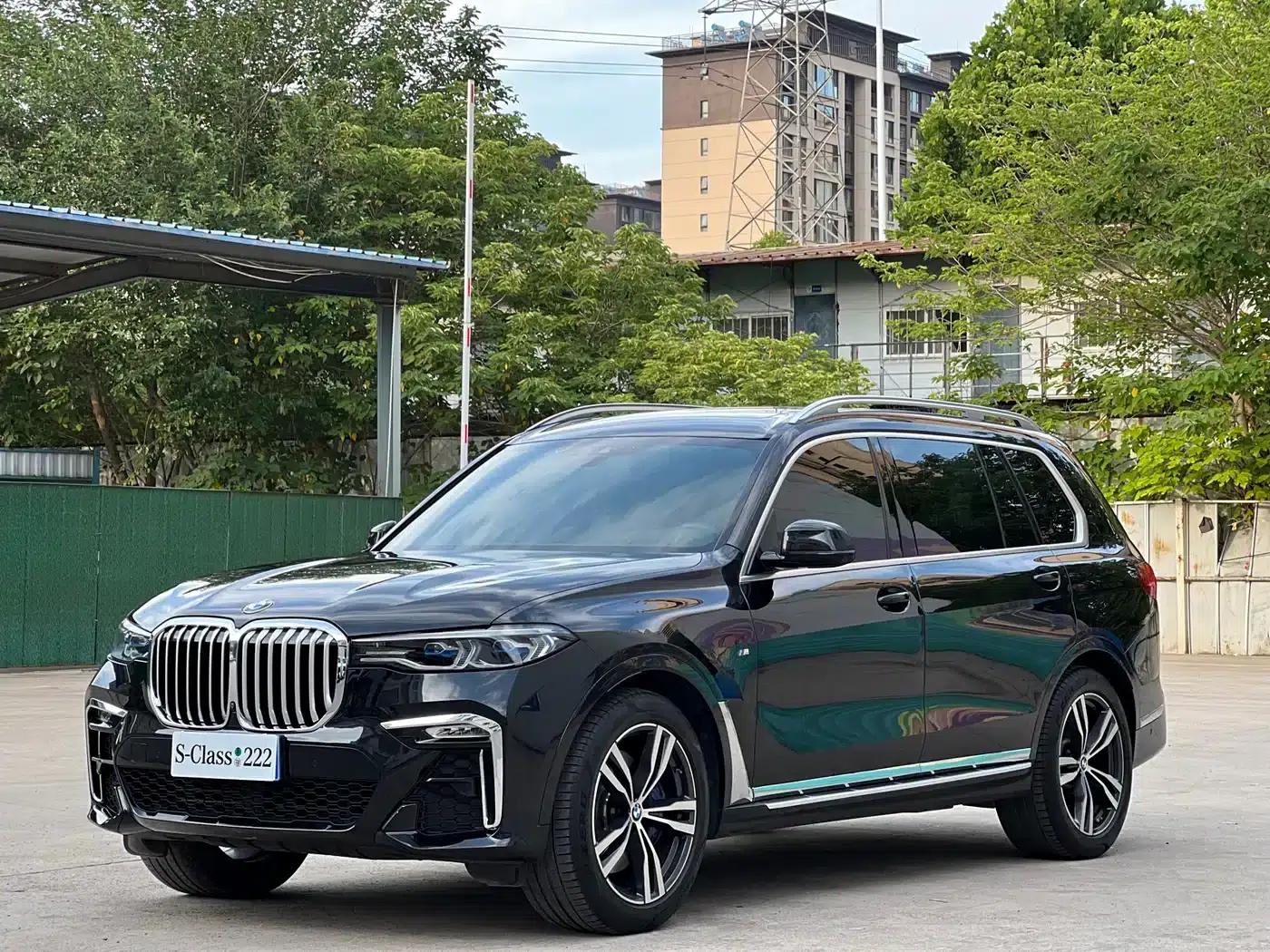BMW X7 2020 xDrive40i Luxury Package — миниатюра 1