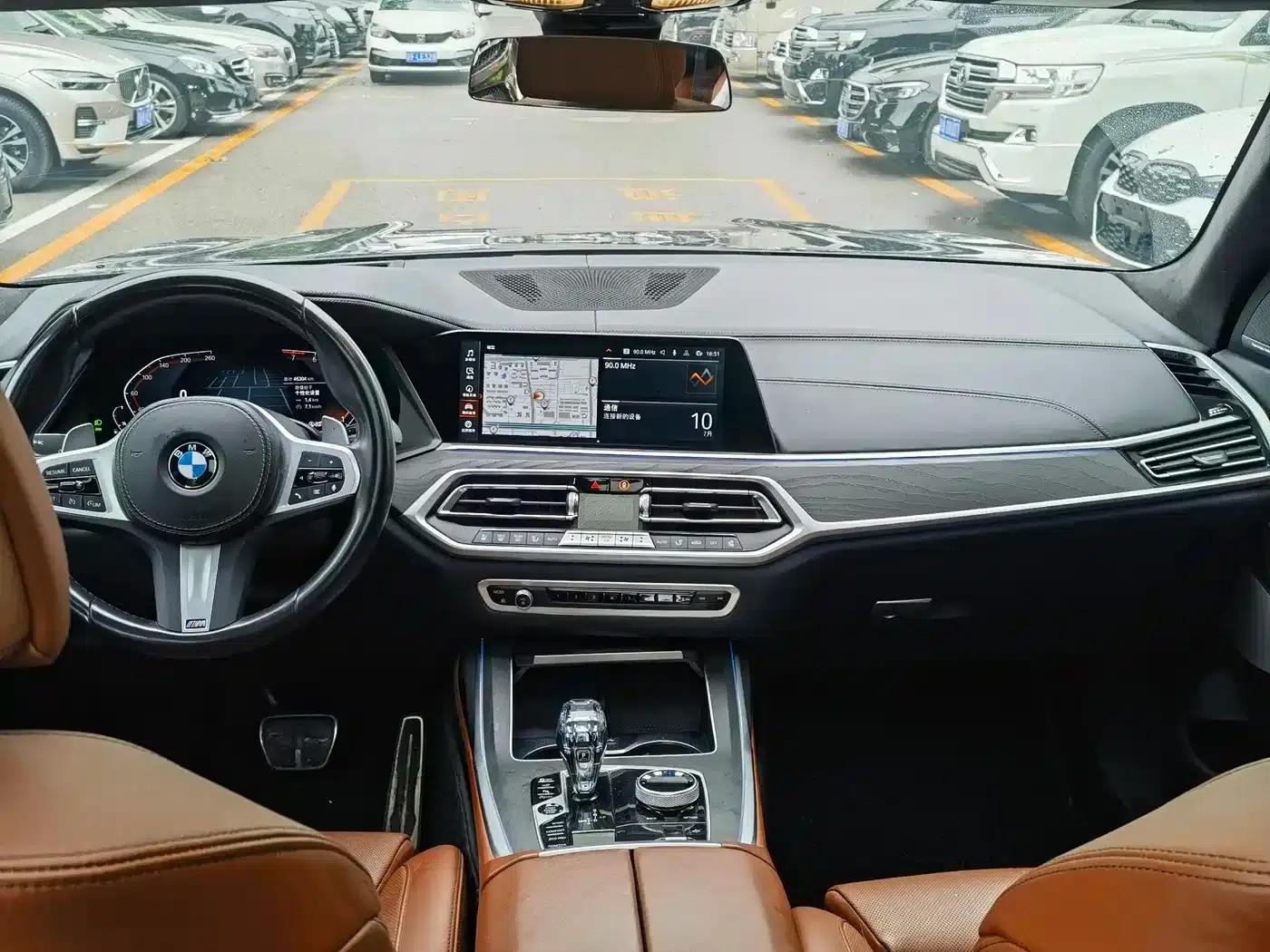 BMW X7 2022 xDrive40i M Sport Package — миниатюра 7