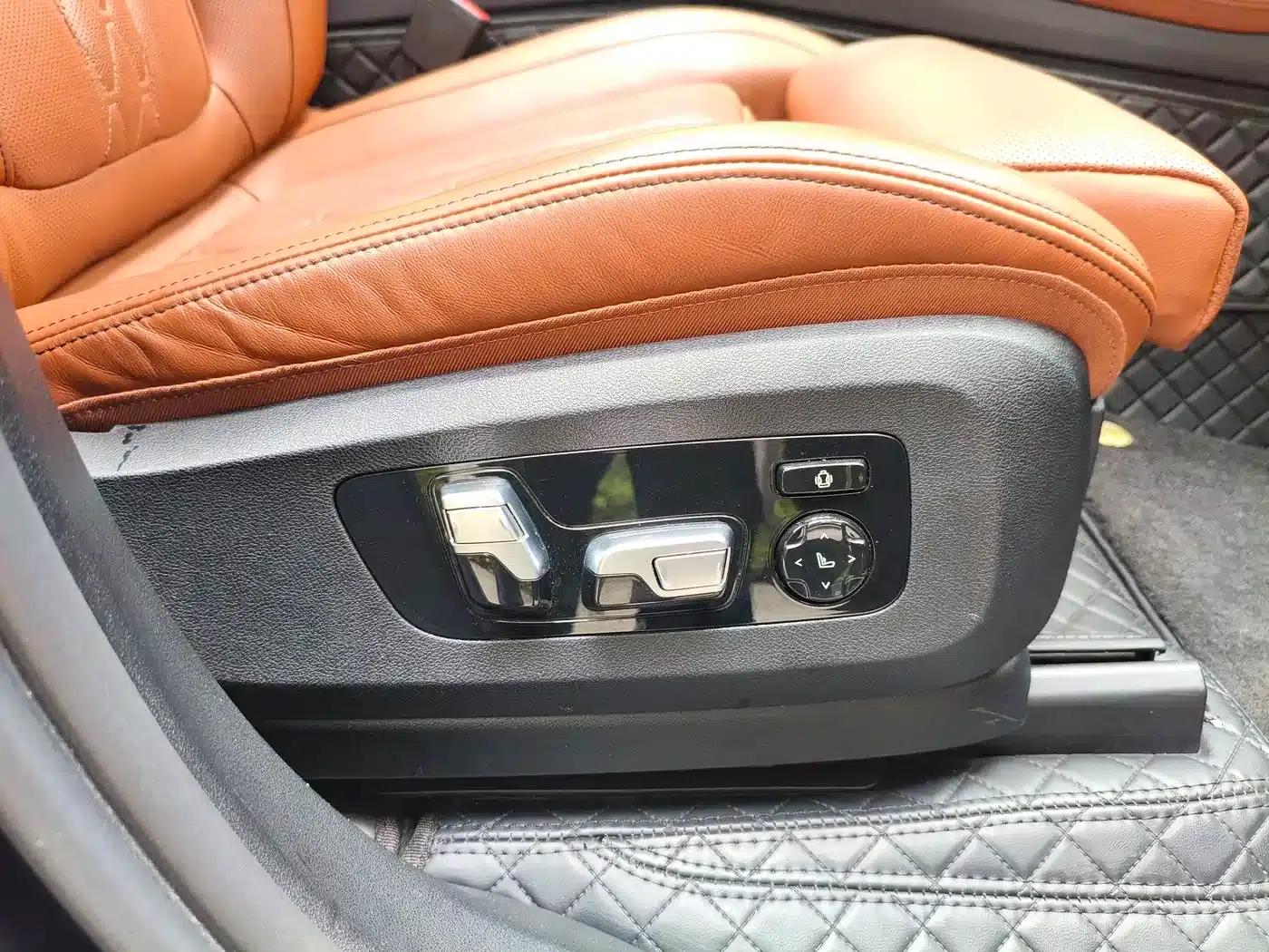 BMW X7 2022 xDrive40i M Sport Package — миниатюра 16