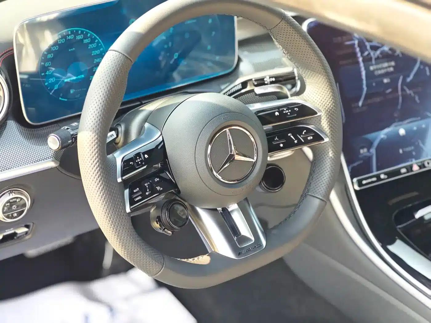 2026 Mercedes-Benz CLE AMG 53 4MATIC+ Coupe — миниатюра 15