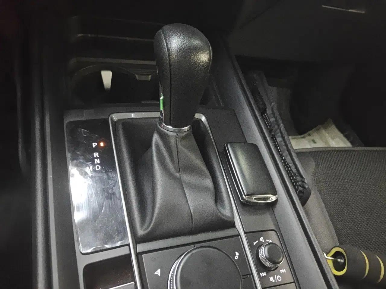 Mazda CX-50 2023 2.0L Leading Edition — миниатюра 14