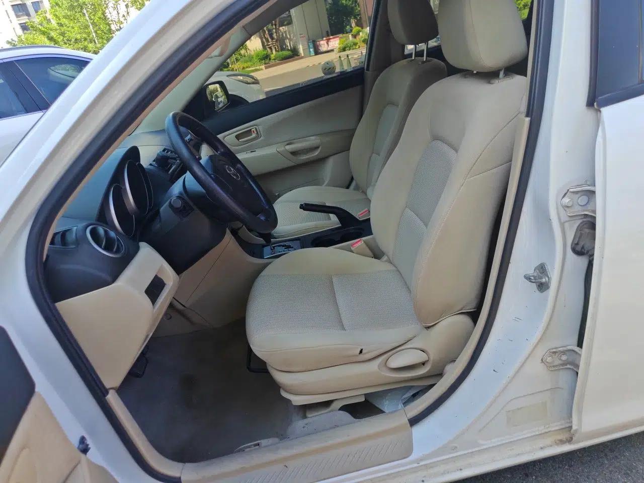 Mazda 3 2012 1.6L Automatic Classic Standard Edition — миниатюра 15