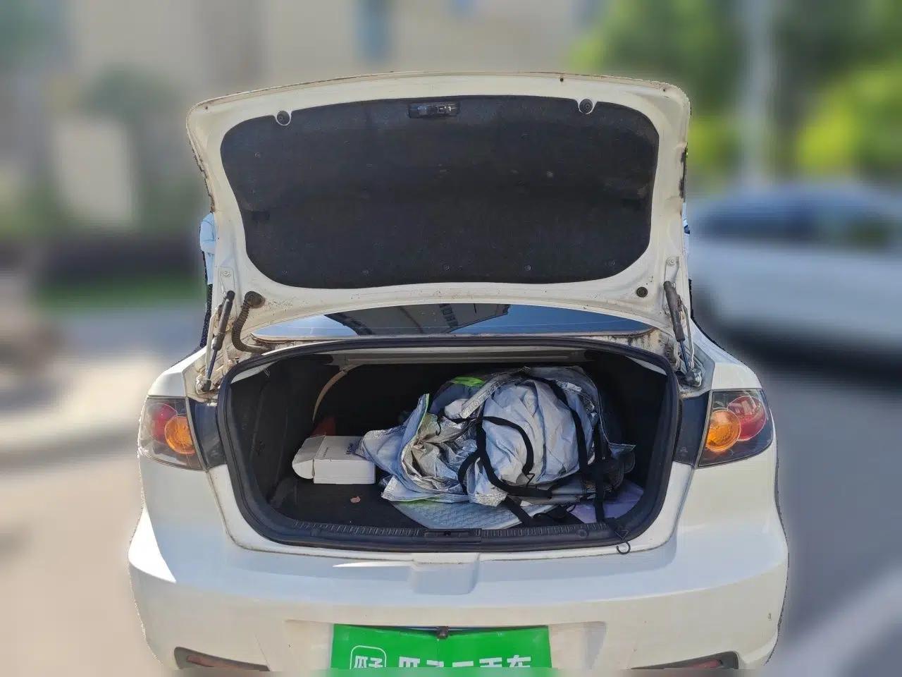 Mazda 3 2012 1.6L Automatic Classic Standard Edition — миниатюра 19