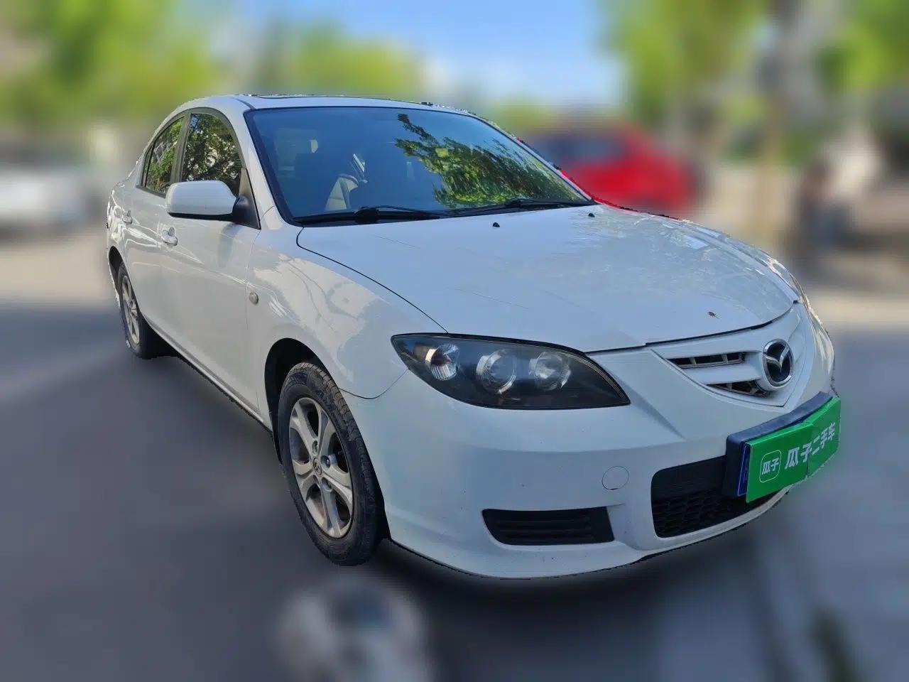 Mazda 3 2012 1.6L Automatic Classic Standard Edition — миниатюра 3