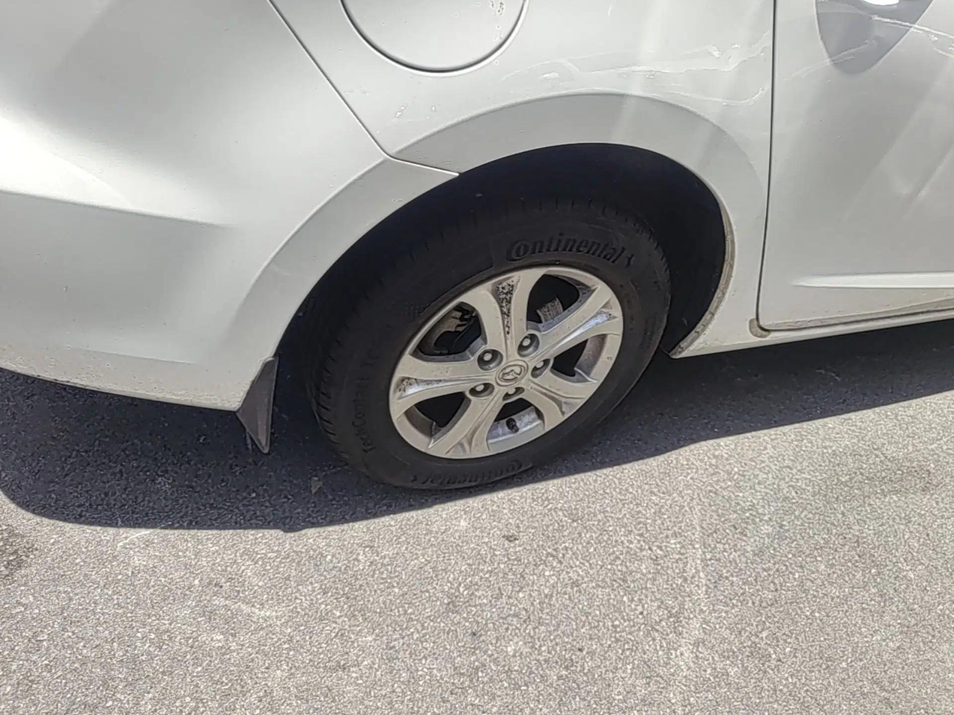 Mazda 3 2015 Sedan 1.6L Automatic Elite Model — миниатюра 11