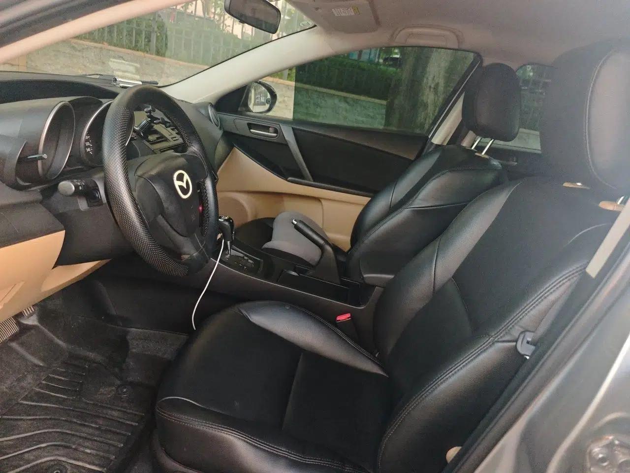 Mazda 3 2011 Sedan 1.6L Automatic Comfort Model — миниатюра 15
