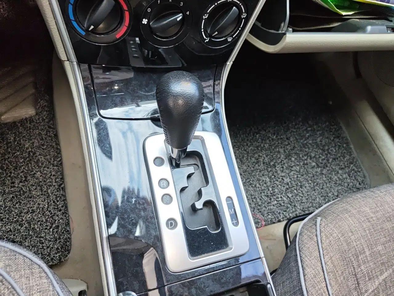 Mazda 6 2011 2.0L Automatic Fashion Edition — миниатюра 14