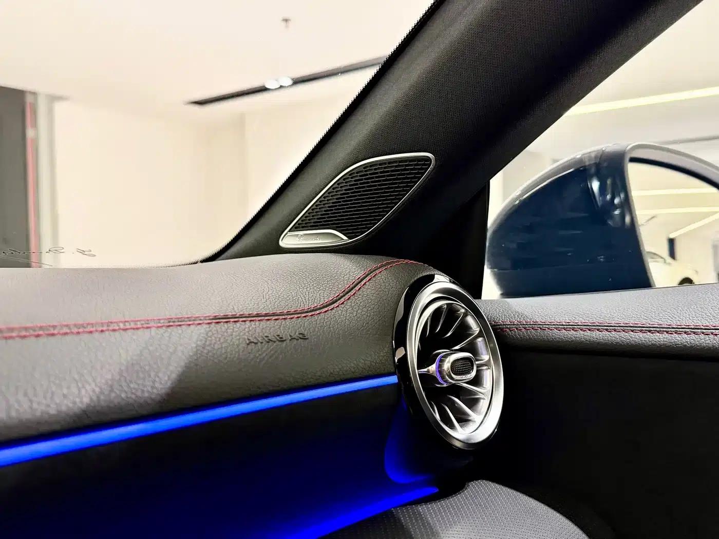 Imported Mercedes-Benz CLA 2021 CLA 200 Shooting Brake — миниатюра 12