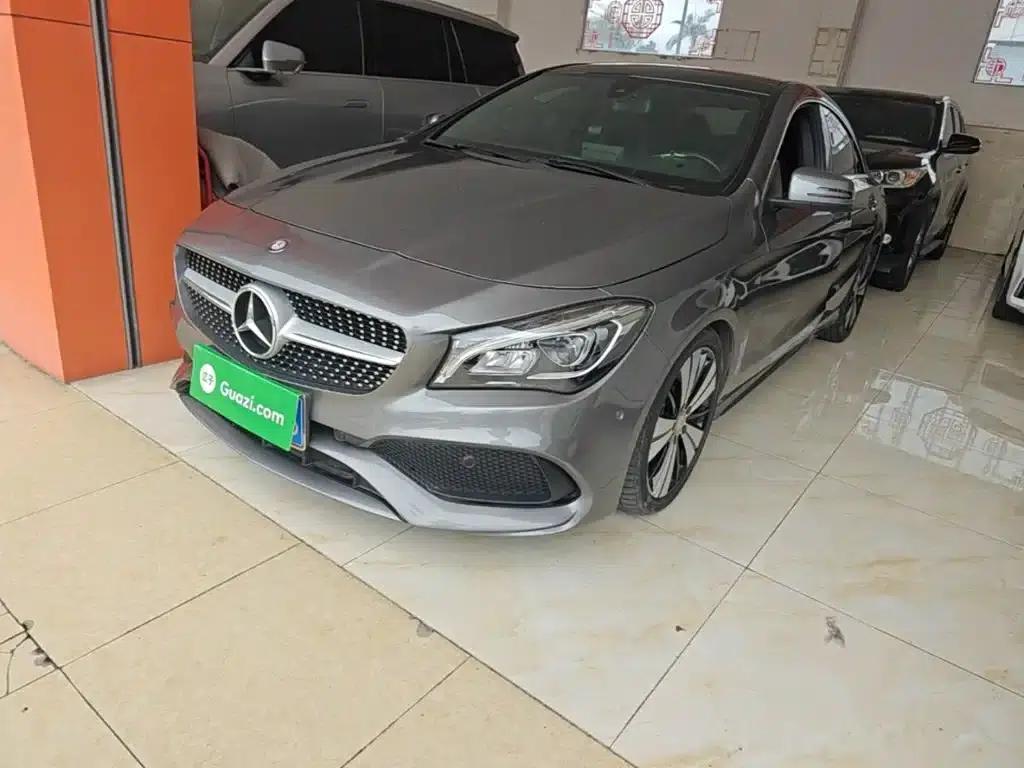 Imported Mercedes-Benz CLA 2017 CLA 200 Fashion Edition — миниатюра 1