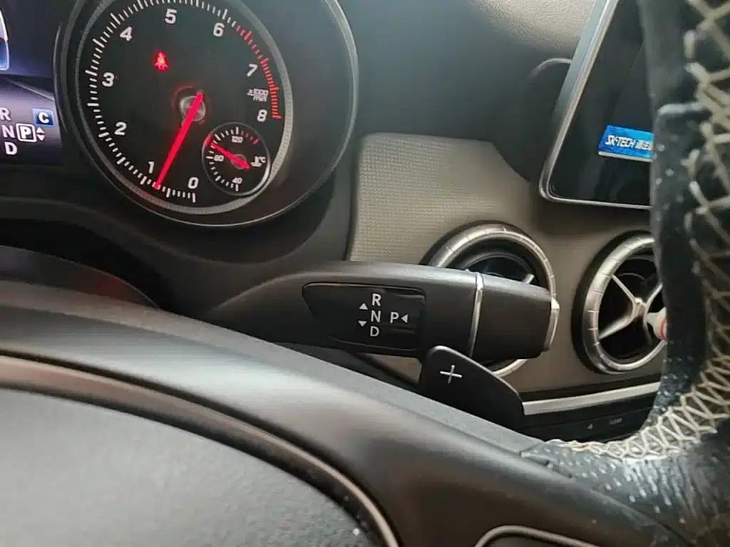 Imported Mercedes-Benz CLA 2017 CLA 200 Fashion Edition — миниатюра 14