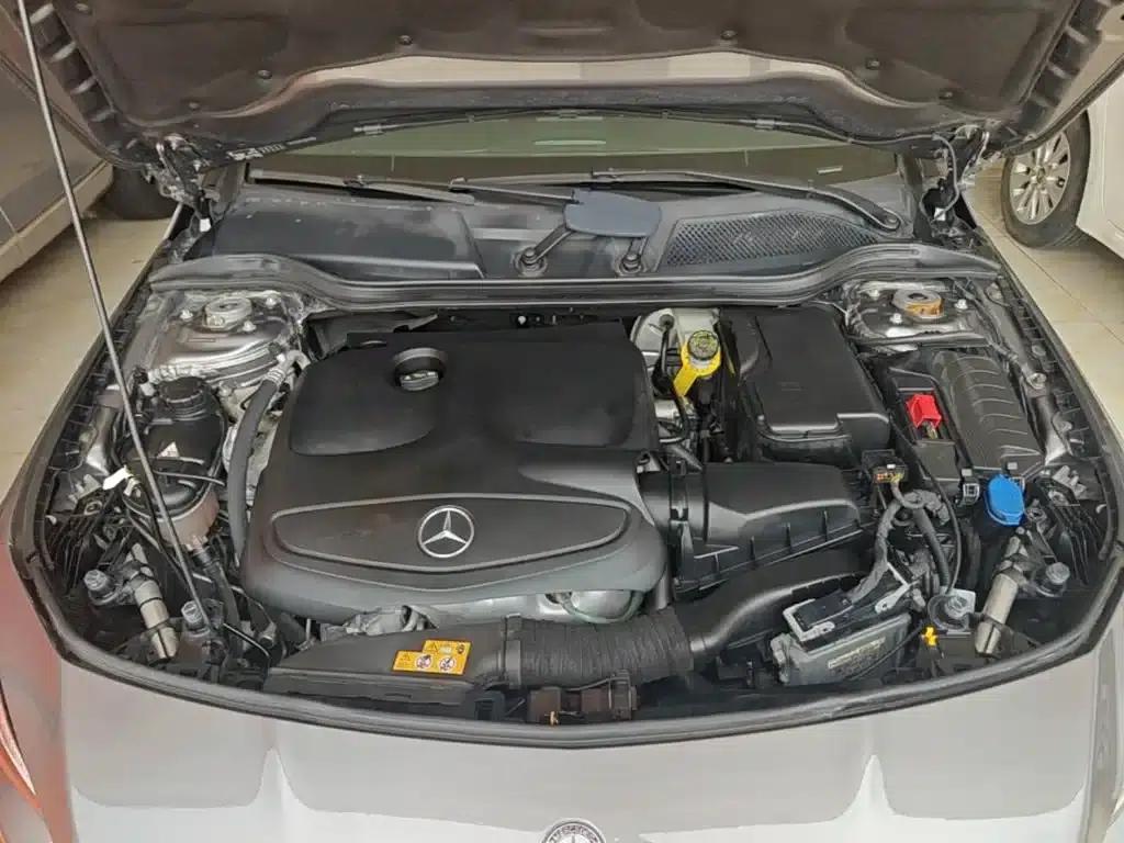 Imported Mercedes-Benz CLA 2017 CLA 200 Fashion Edition — миниатюра 20